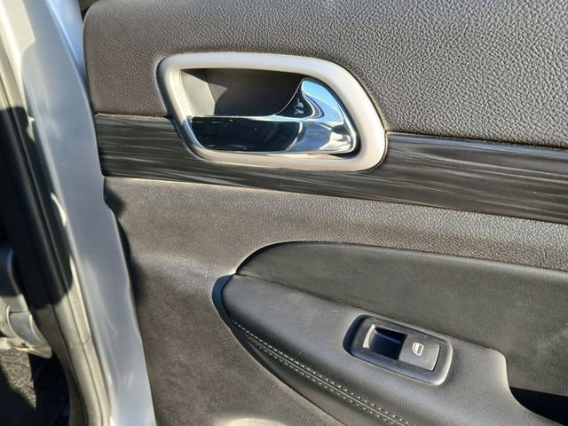 Used 2020 Jeep Grand Cherokee Laredo image 23