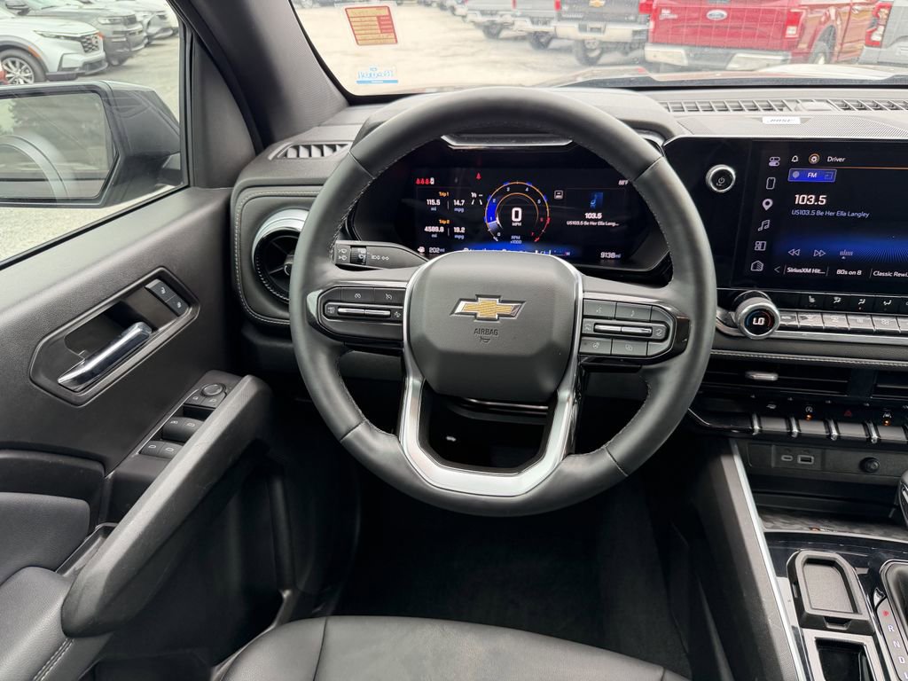 Used 2024 Chevrolet Colorado LT w/ LT Convenience Package III RWD image 13