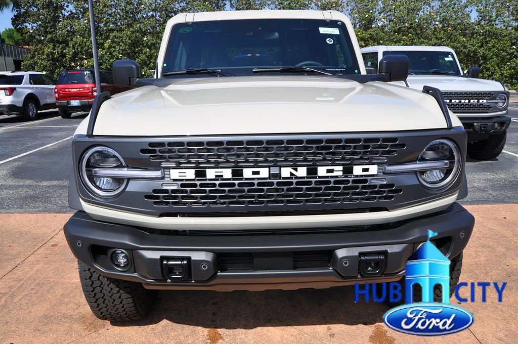 New 2026 Ford Bronco Badlands AWD/4WD image 8