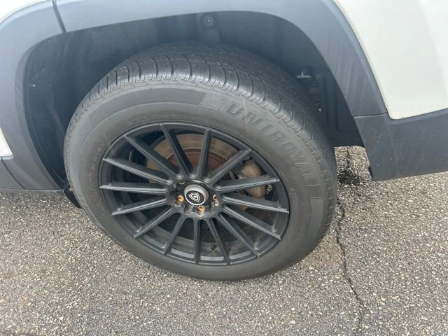 Used 2018 Jeep Cherokee Limited image 6