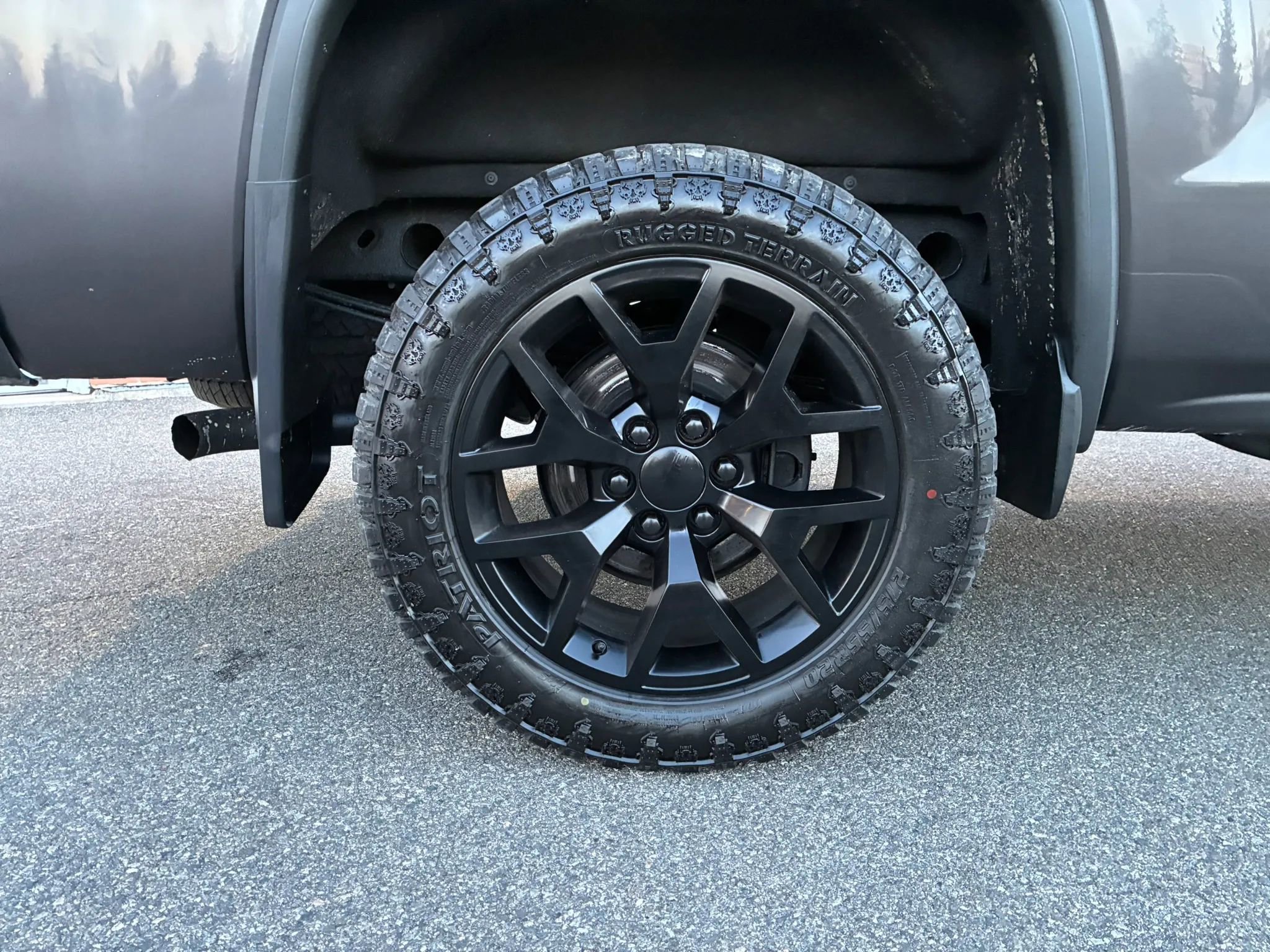 Used 2015 GMC Sierra 1500 SLE image 32