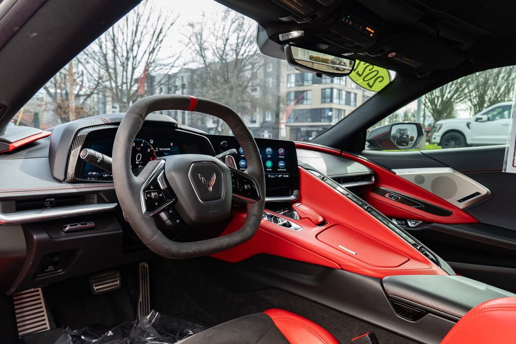 Used 2022 Chevrolet Corvette Stingray w/ Z51 Performance Package image 16