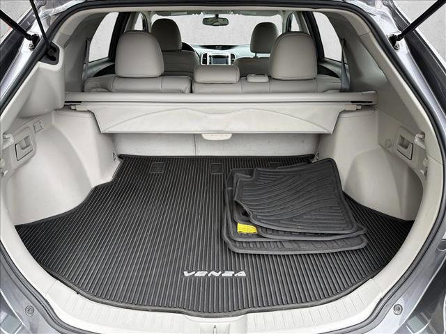 Used 2014 Toyota Venza XLE image 25