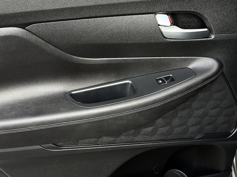 Certified 2023 Hyundai Santa Fe SEL image 10