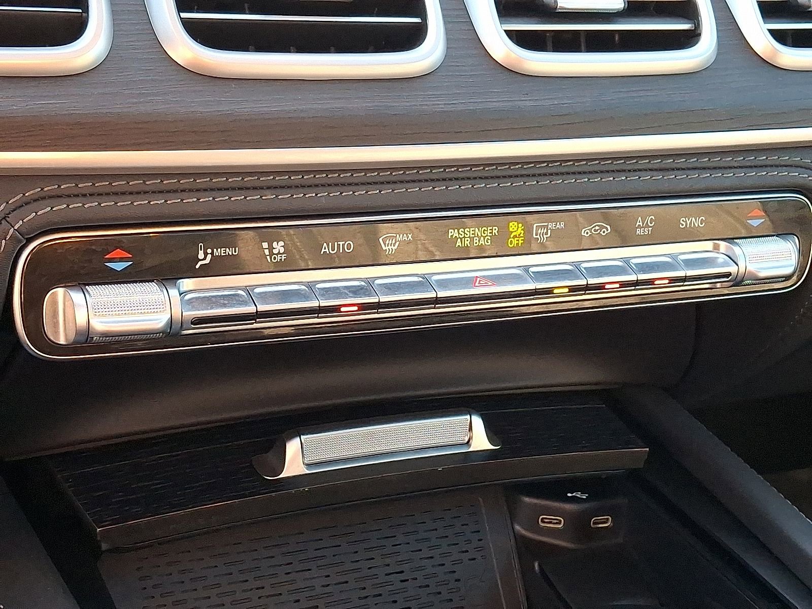 Certified 2024 Mercedes-Benz GLS 63 AMG 4MATIC image 17