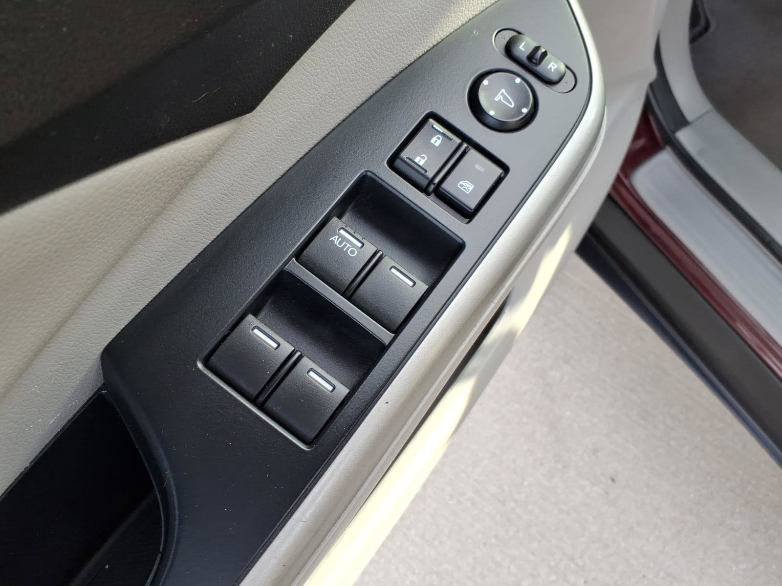 Used 2014 Honda CR-V EX-L image 22