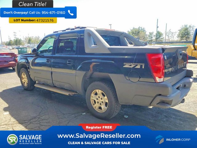 Used 2003 Chevrolet Avalanche 4x4 w/ Suspension Package, Off-Road image 3
