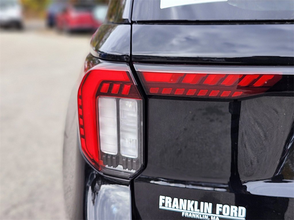 New 2026 Ford Explorer Active image 9