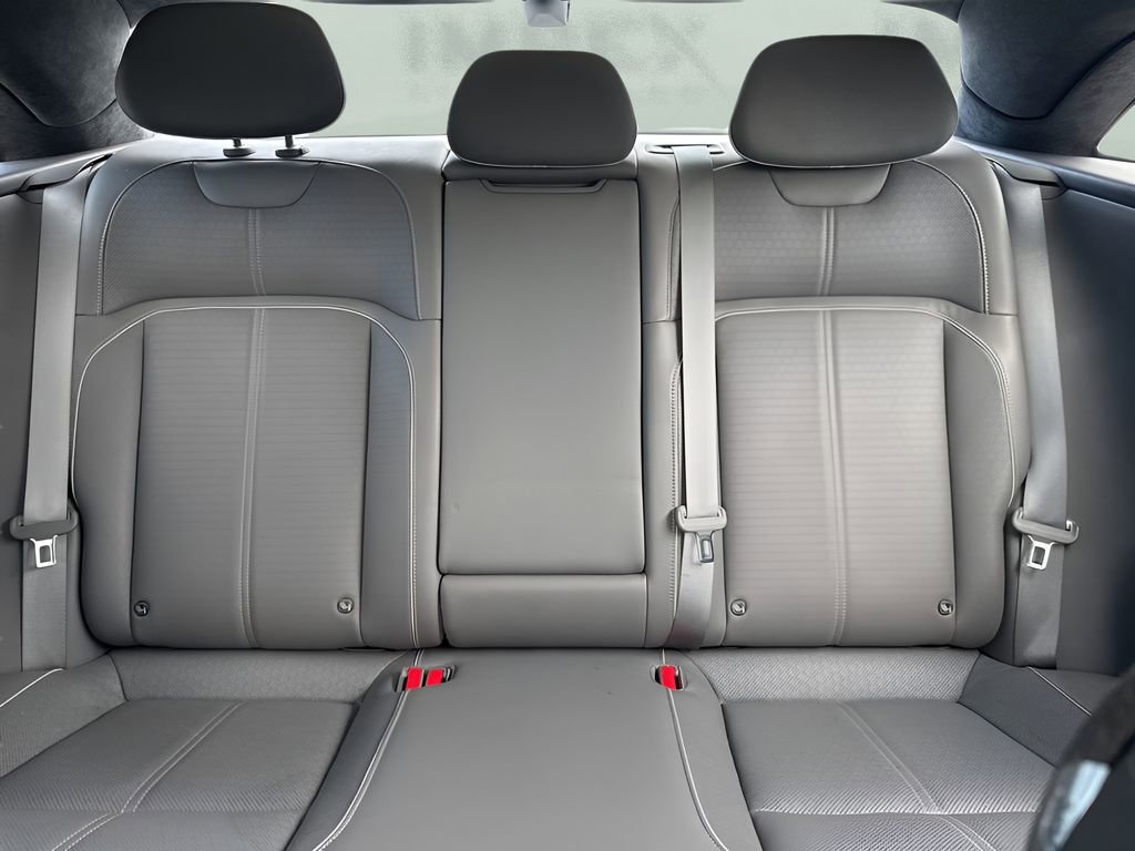 Used 2023 Lucid Air Grand Touring image 12