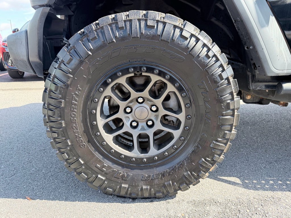 Used 2019 Jeep Wrangler Unlimited Sport S image 32