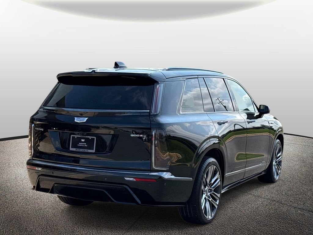 Certified 2026 Cadillac Vistiq Platinum AWD/4WD image 2