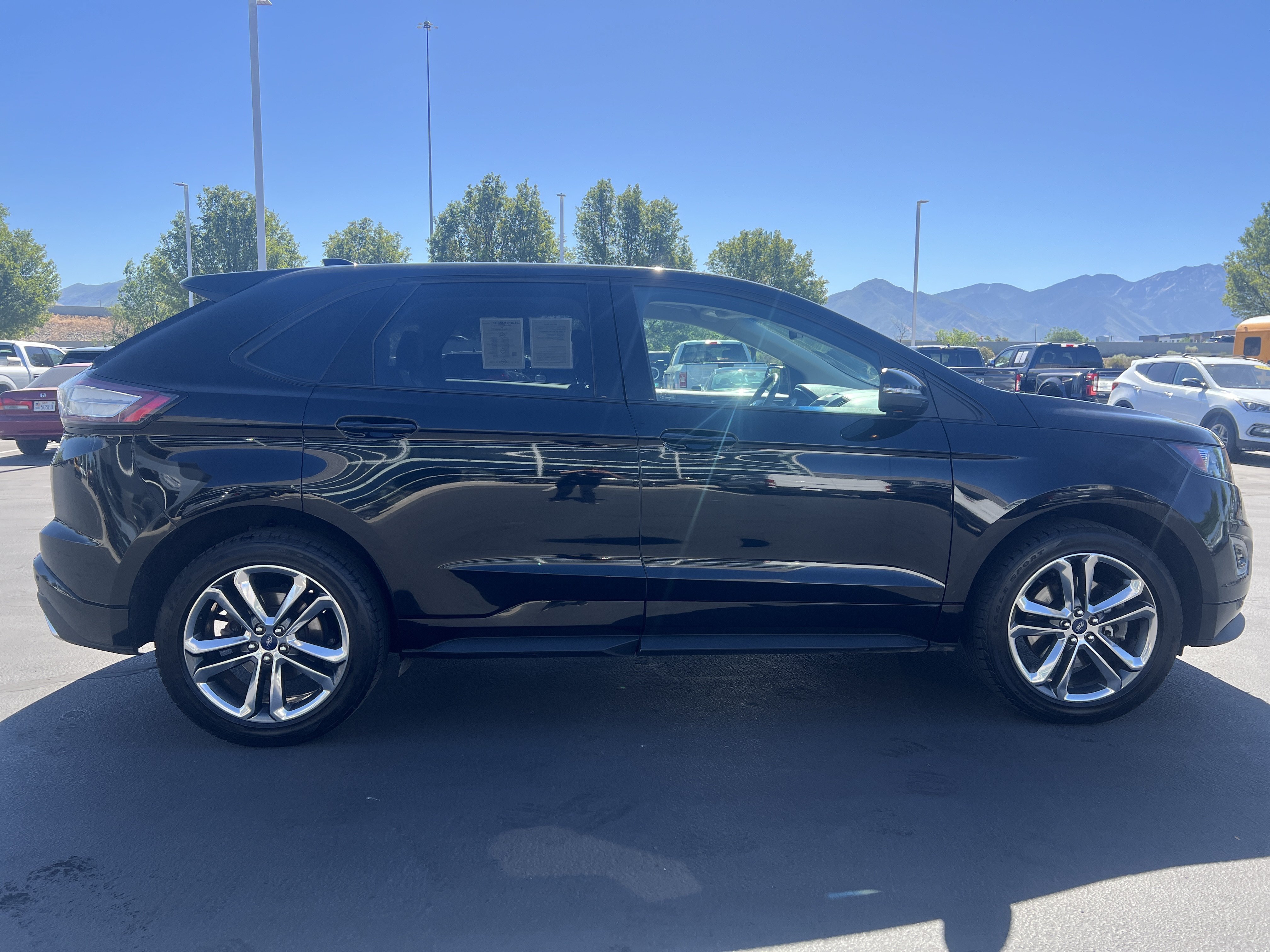 Used 2016 Ford Edge Sport w/ Cold Weather Package AWD/4WD image 6