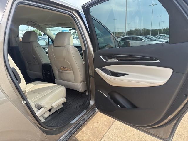 Used 2020 Buick Enclave Essence image 20