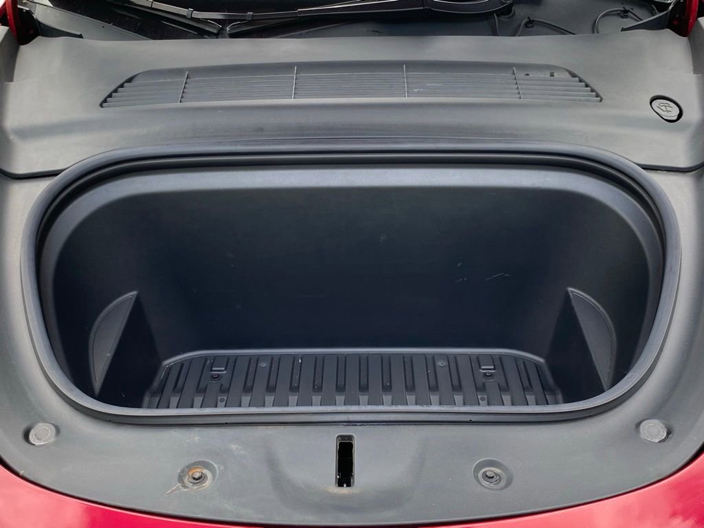 Used 2021 Tesla Model Y Performance image 18