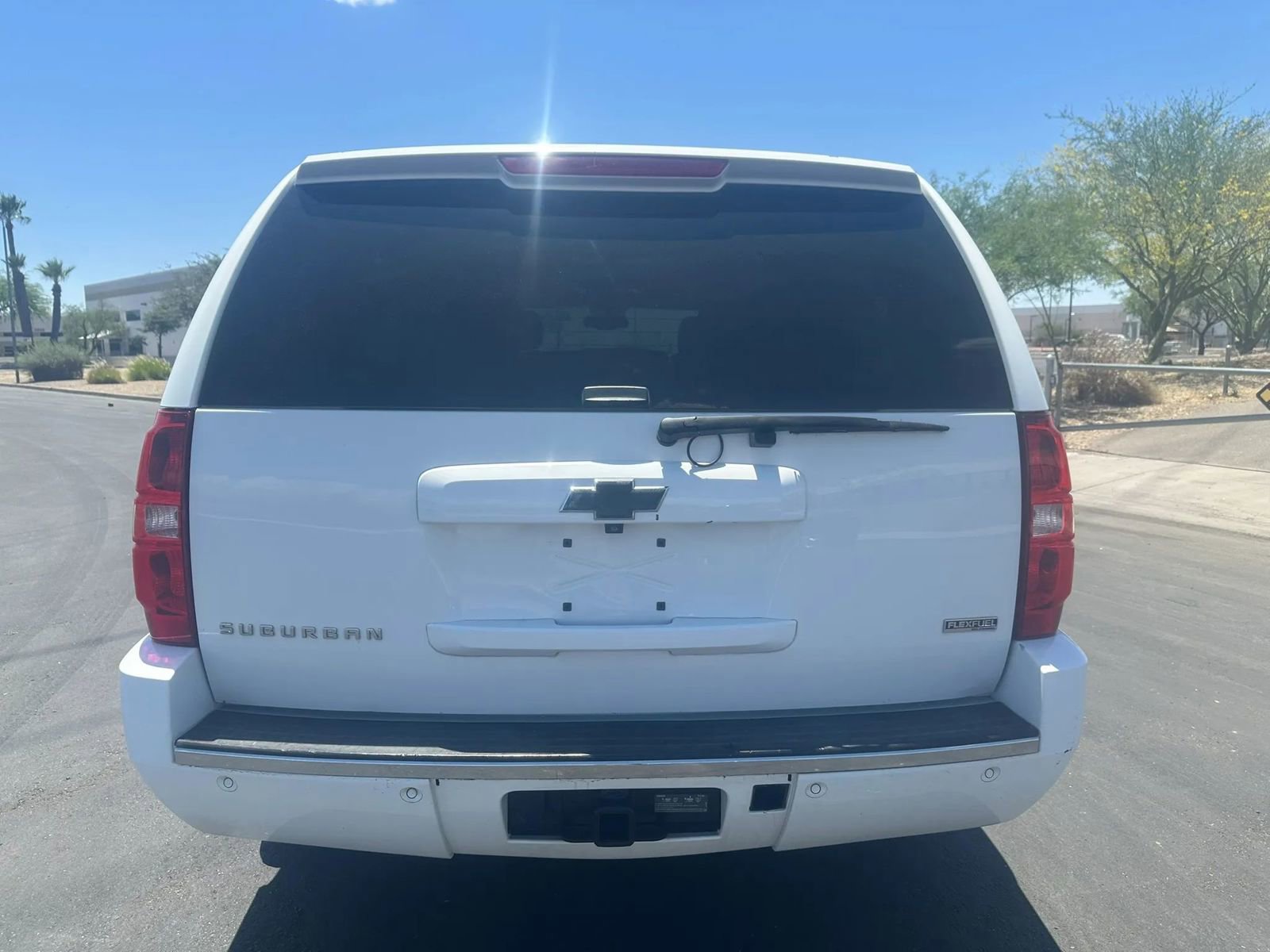 Used 2012 Chevrolet Suburban LTZ RWD image 5