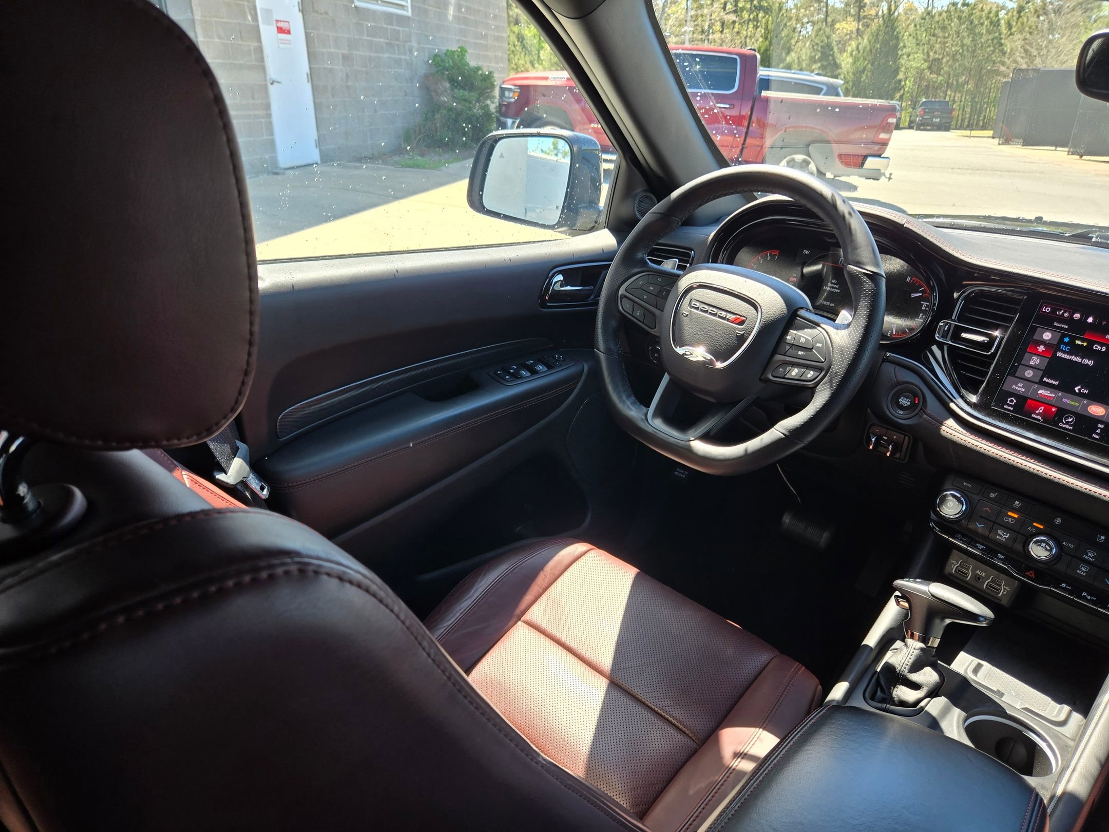 Used 2023 Dodge Durango GT image 9