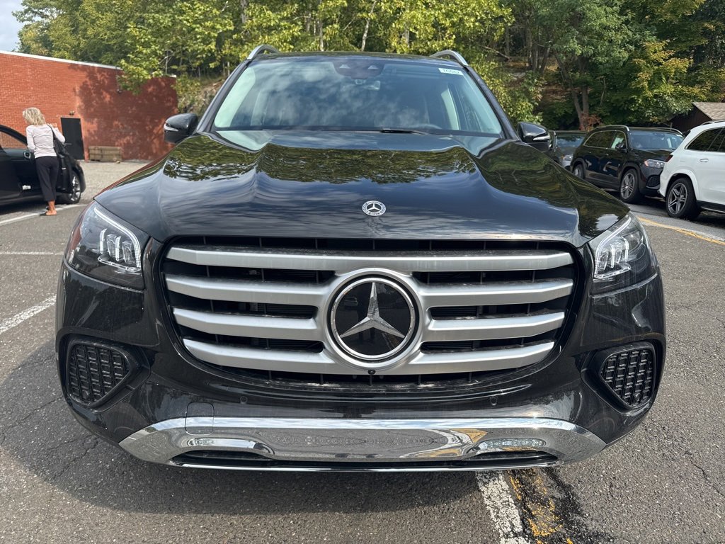 New 2026 Mercedes-Benz GLS 450 4MATIC image 2