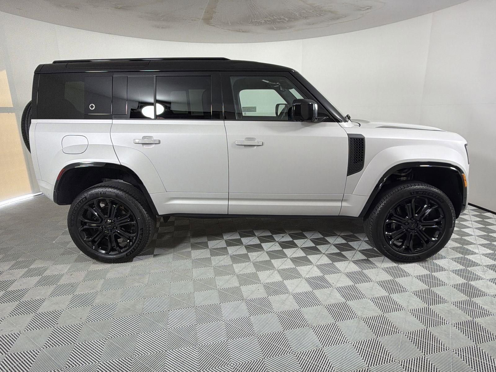 New 2026 Land Rover Defender 110 OCTA image 6