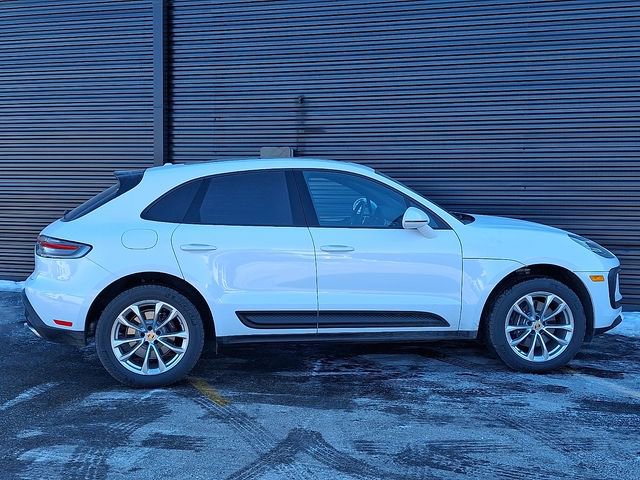 New 2025 Porsche Macan image 9