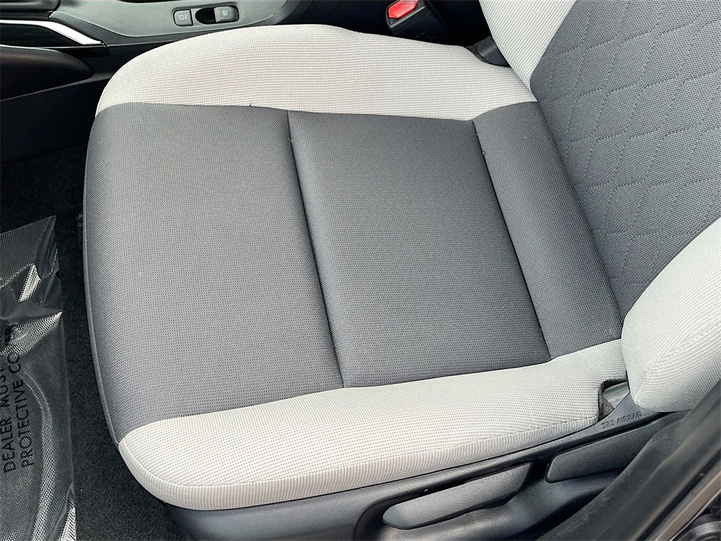 Used 2025 Toyota Corolla LE image 20