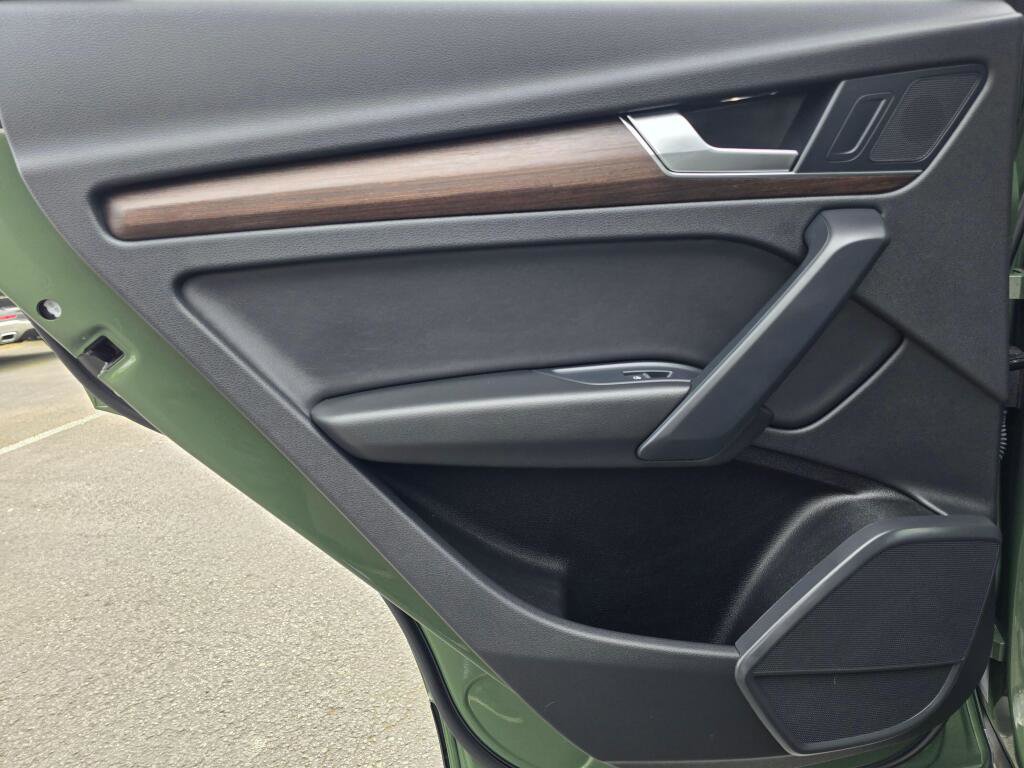 Used 2023 Audi Q5 2.0T Premium w/ Convenience Package image 20