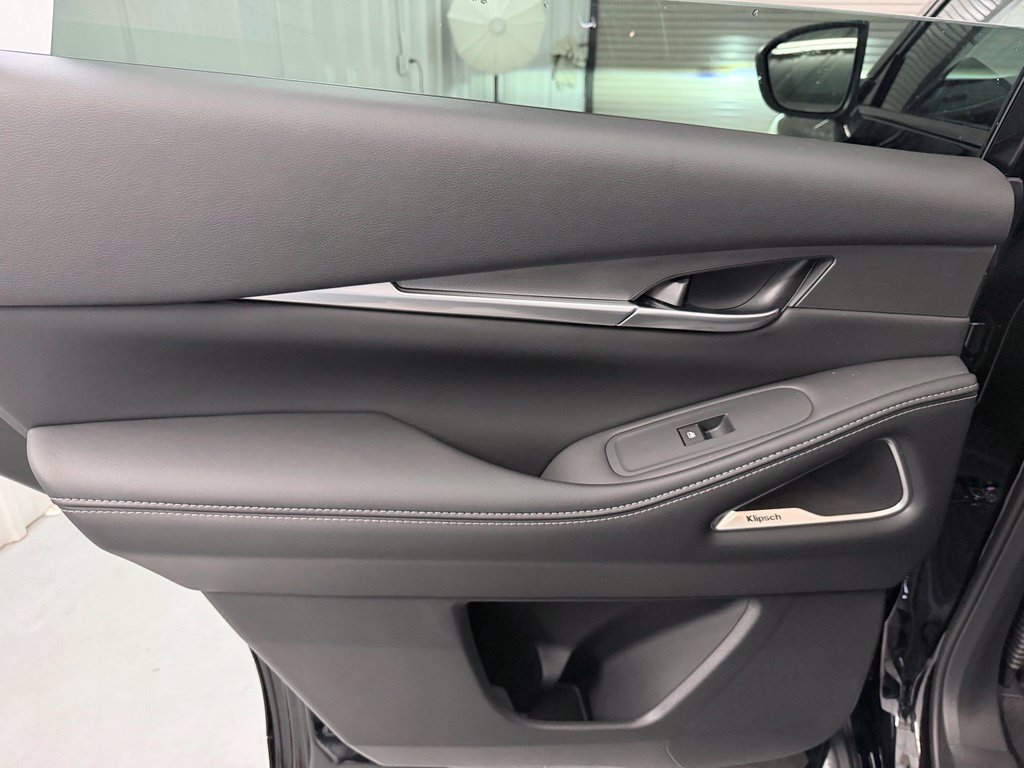 New 2027 INFINITI QX60 Sport w/ Dark Cargo Package AWD/4WD image 38