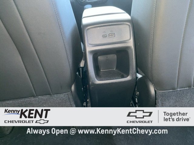 Certified 2025 Chevrolet Trax LT w/ LT Convenience Package image 10