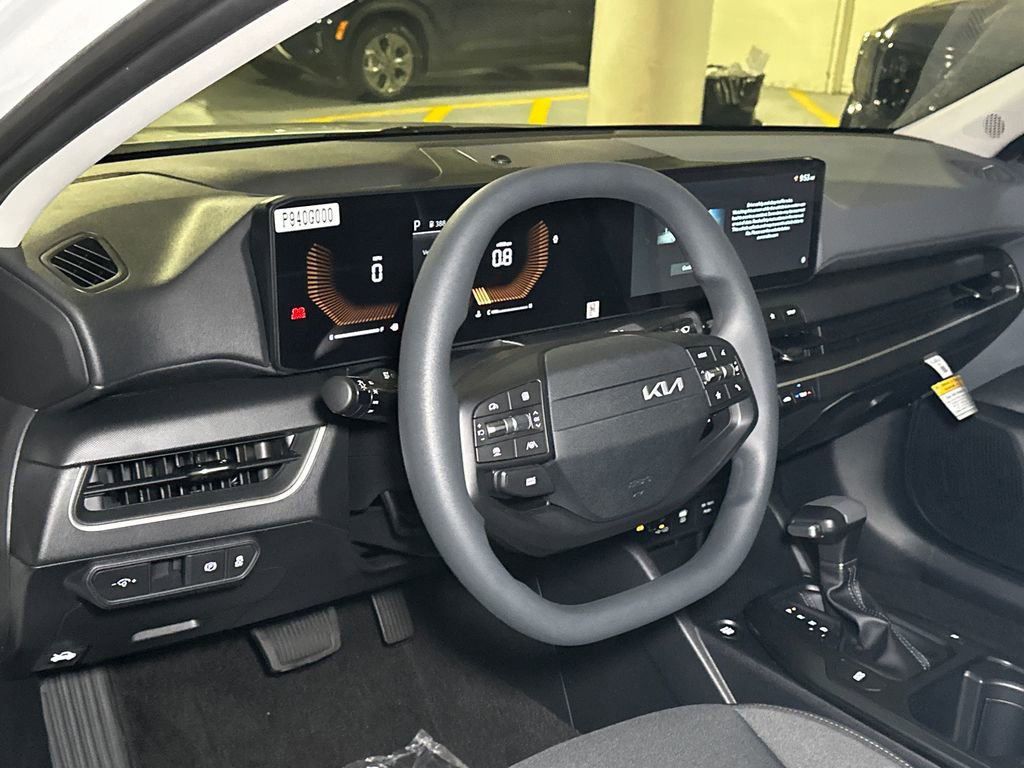 New 2025 Kia K4 FWD image 15