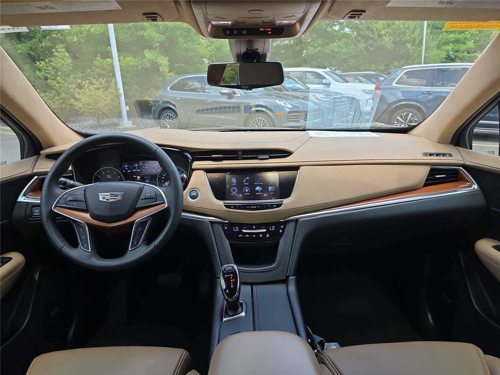 Used 2017 Cadillac XT5 Platinum AWD/4WD image 17