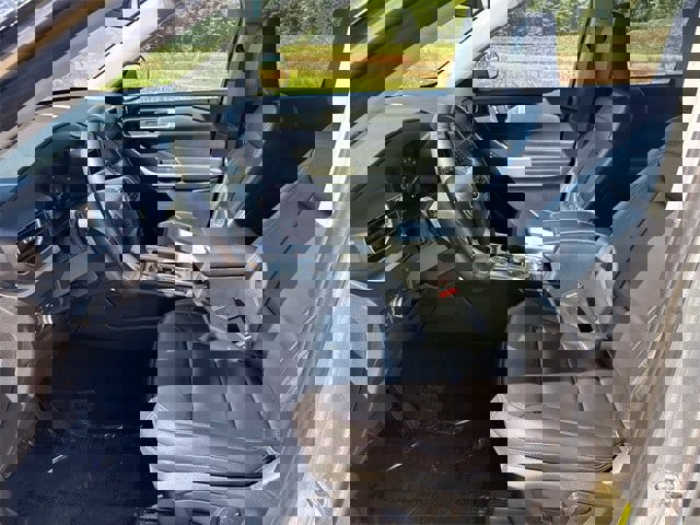 Used 2021 Ford Explorer XLT w/ Equipment Group 202A image 11