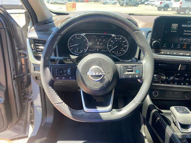 Used 2023 Nissan Rogue SL w/ SL Premium Package FWD image 16