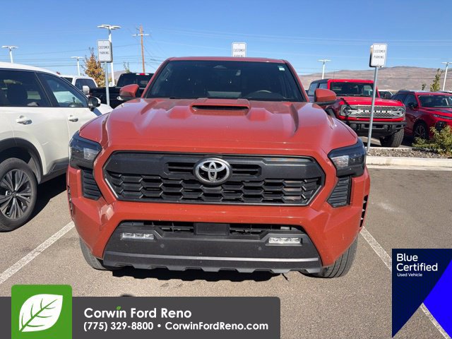 Used 2025 Toyota Tacoma TRD Sport w/ TRD Sport Upgrade Package AWD/4WD image 2