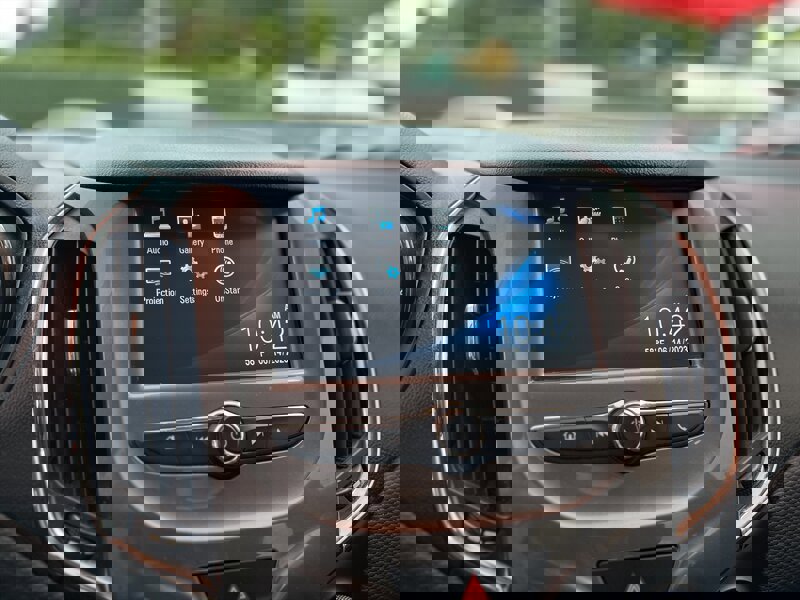 Used 2017 Chevrolet Cruze LT w/ Convenience Package image 24