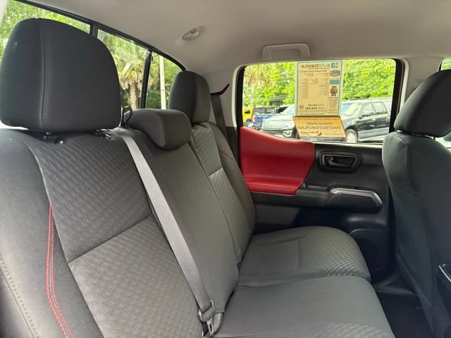 Used 2022 Toyota Tacoma SR5 RWD image 28
