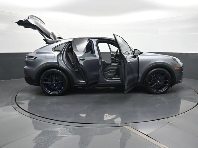New 2026 Porsche Cayenne Turbo GT AWD/4WD image 34