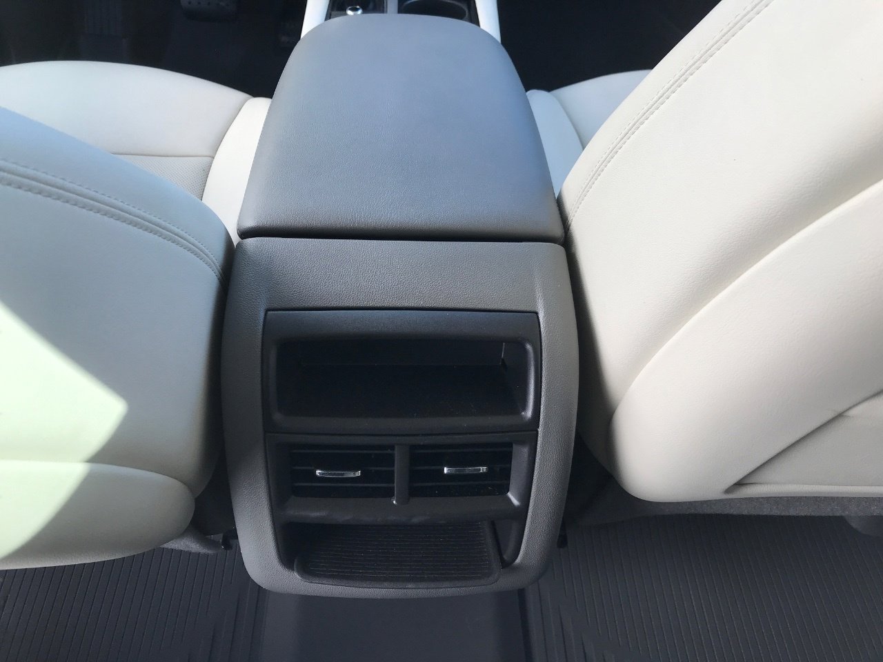 Used 2020 Cadillac XT5 Premium Luxury image 15