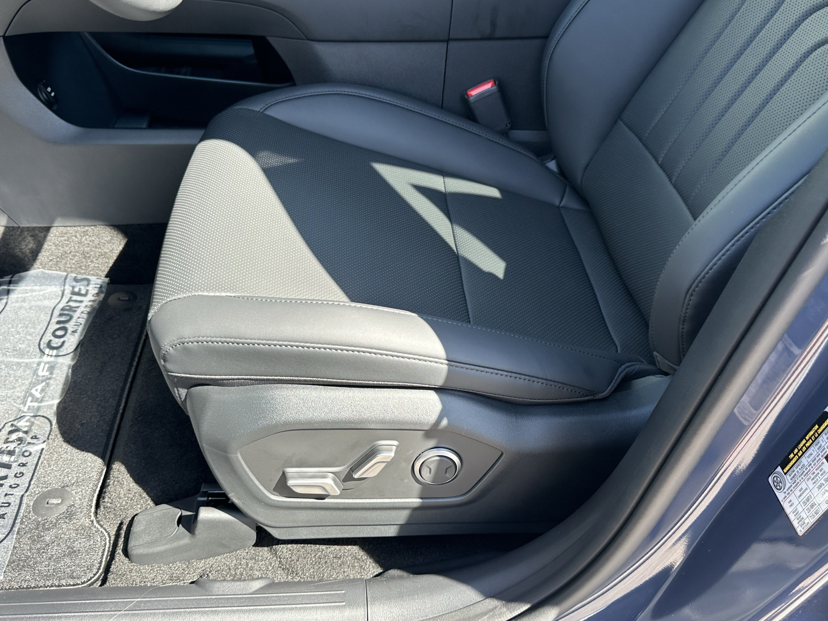 New 2027 Hyundai Santa Fe SEL FWD image 16