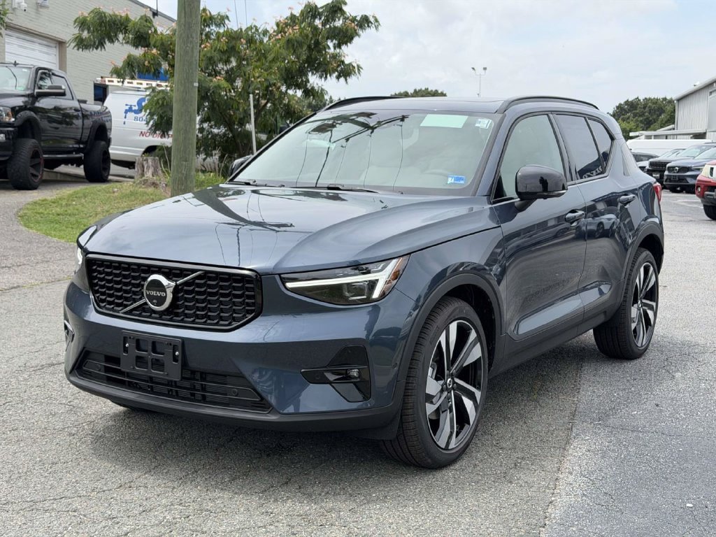 New 2026 Volvo XC40 B5 Ultra w/ Protection Package Premier AWD/4WD image 22