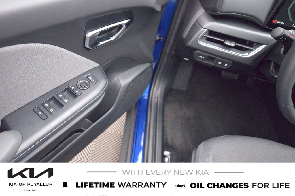 New 2025 Kia K4 EX image 27