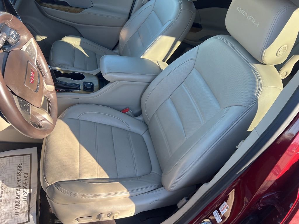 Used 2018 GMC Acadia Denali w/ Technology Package image 27