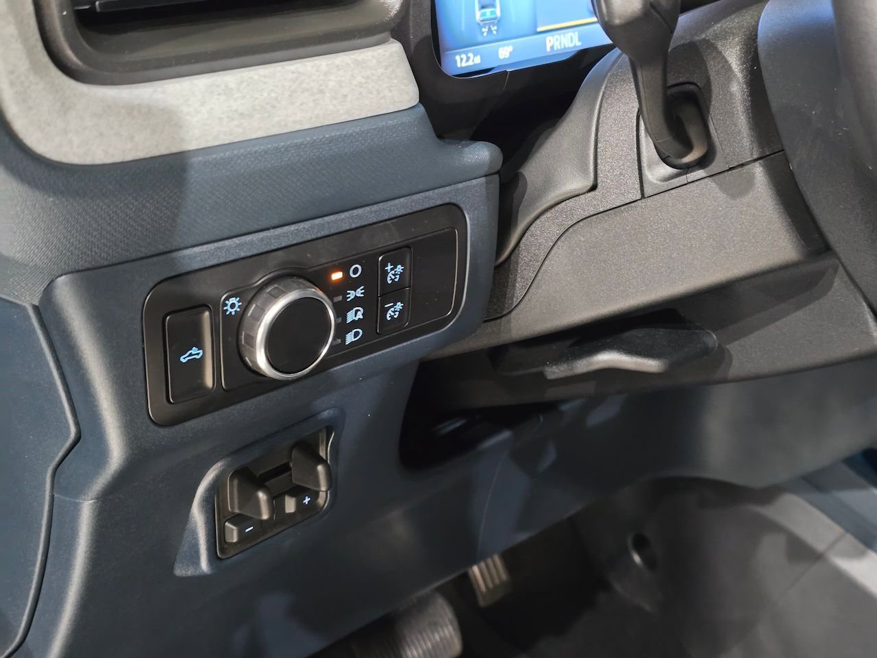 New 2025 Ford Maverick XLT w/ XLT Luxury Package image 15