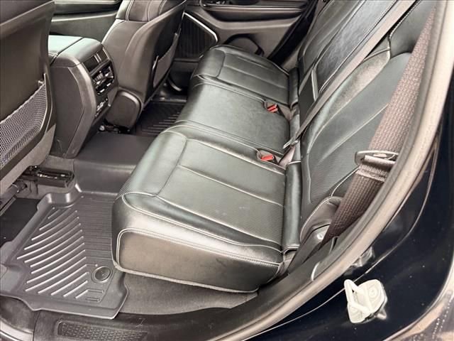 Used 2023 Jeep Grand Cherokee Overland image 8