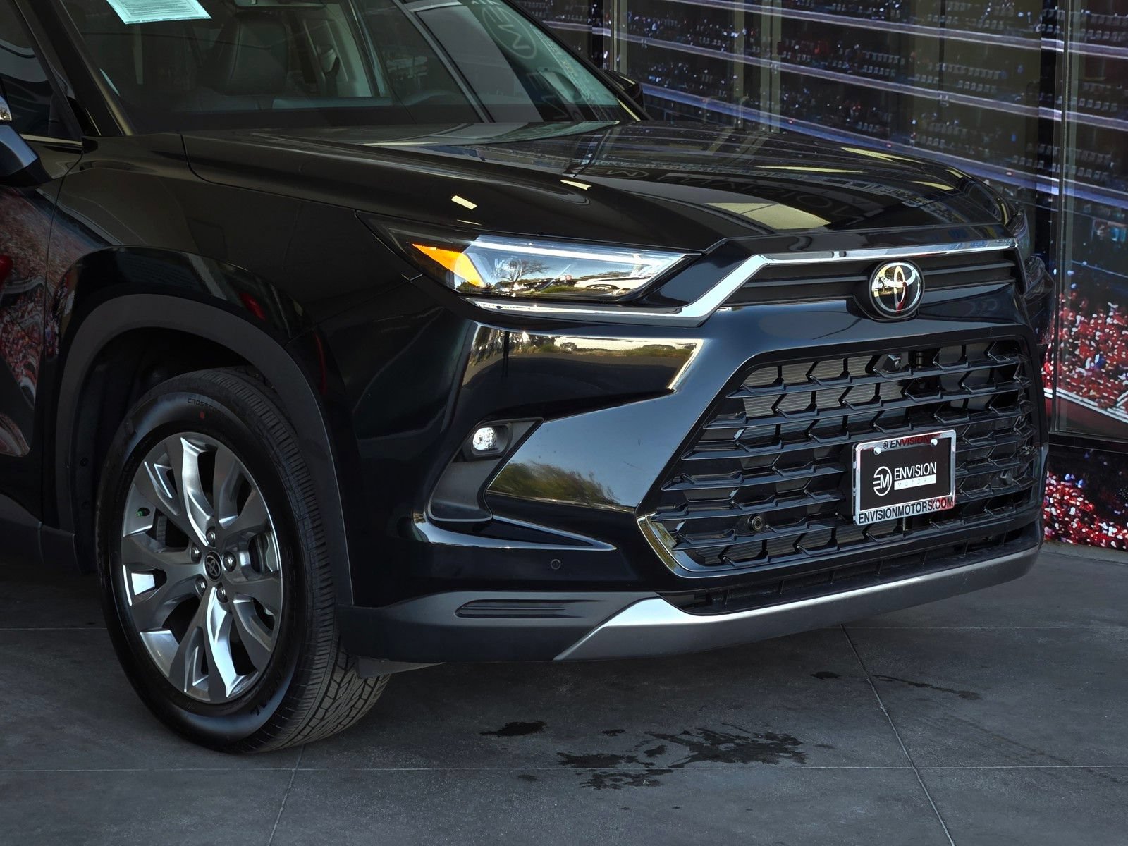 Certified 2026 Toyota Grand Highlander AWD image 2