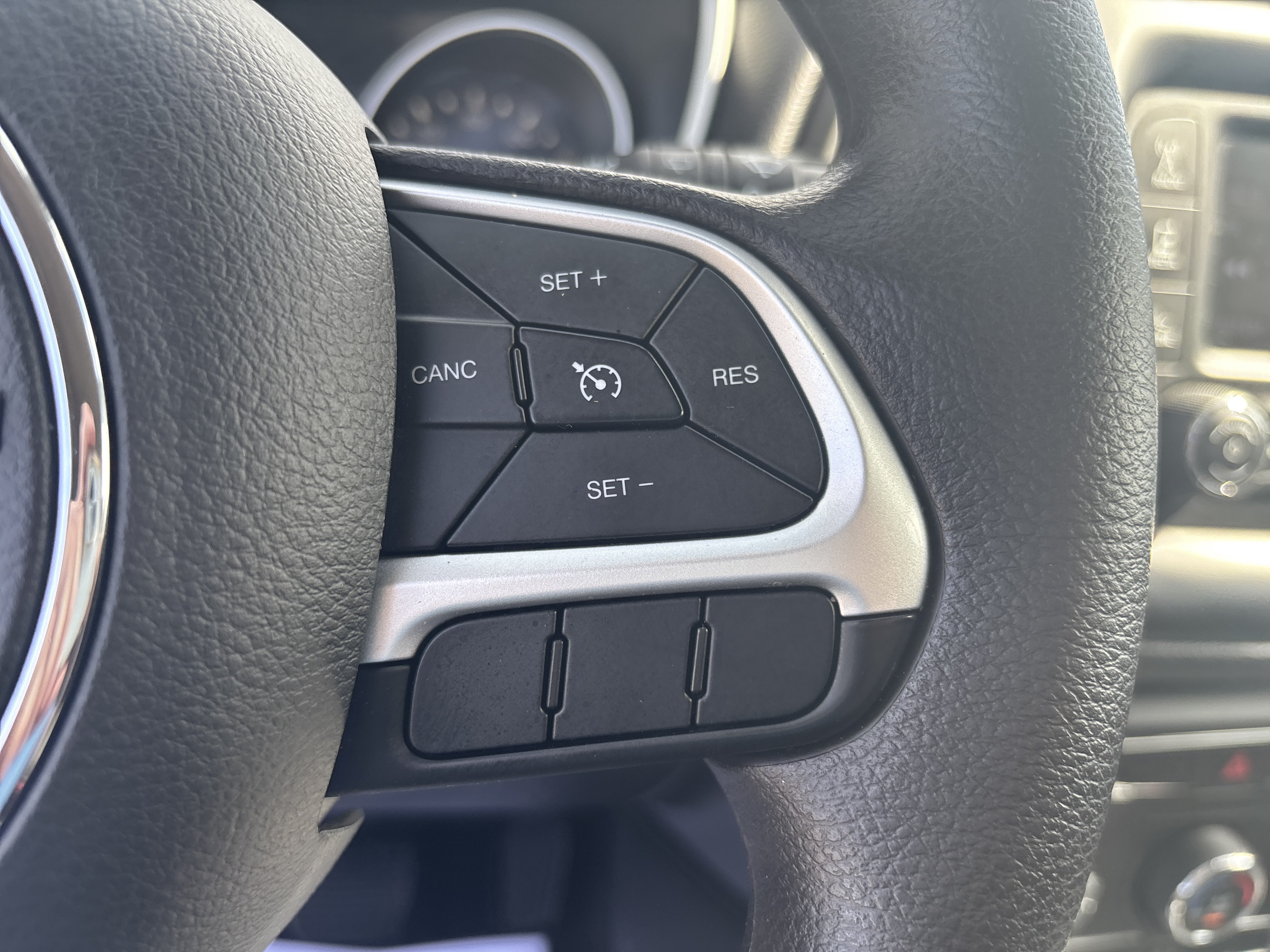 Used 2017 Jeep Compass Sport AWD/4WD image 18