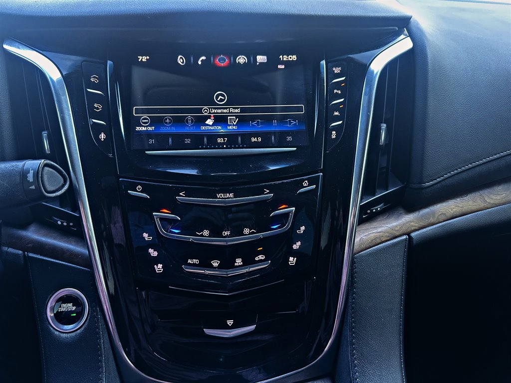 Used 2016 Cadillac Escalade ESV Luxury AWD/4WD image 18