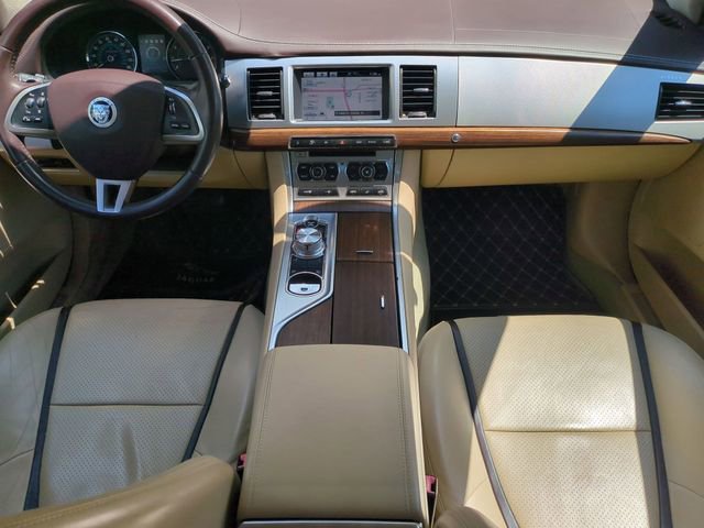 Used 2013 Jaguar XF 3.0 image 25