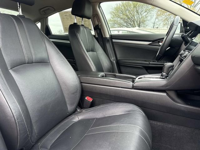 Used 2018 Honda Civic Touring image 8