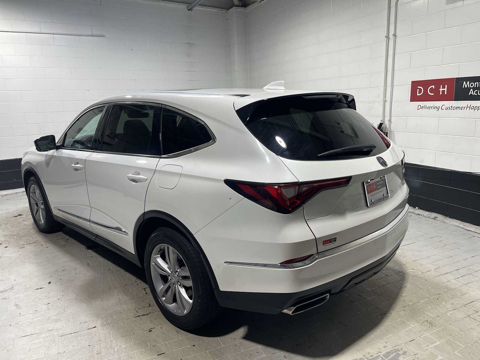 Certified 2024 Acura MDX SH-AWD image 4