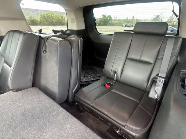 Used 2013 Chevrolet Tahoe LT w/ Luxury Package AWD/4WD image 29