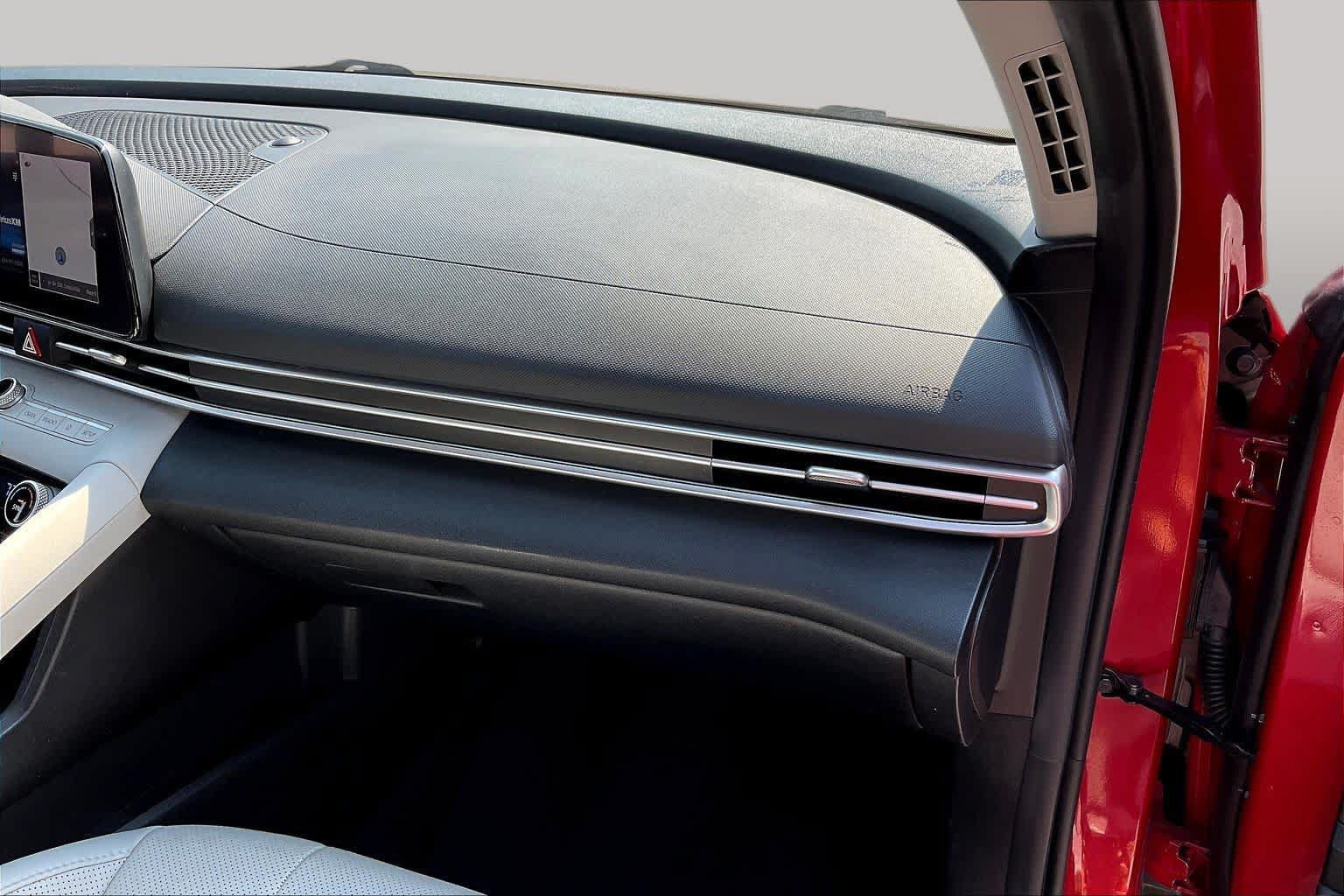 Used 2022 Hyundai Elantra Limited FWD image 19